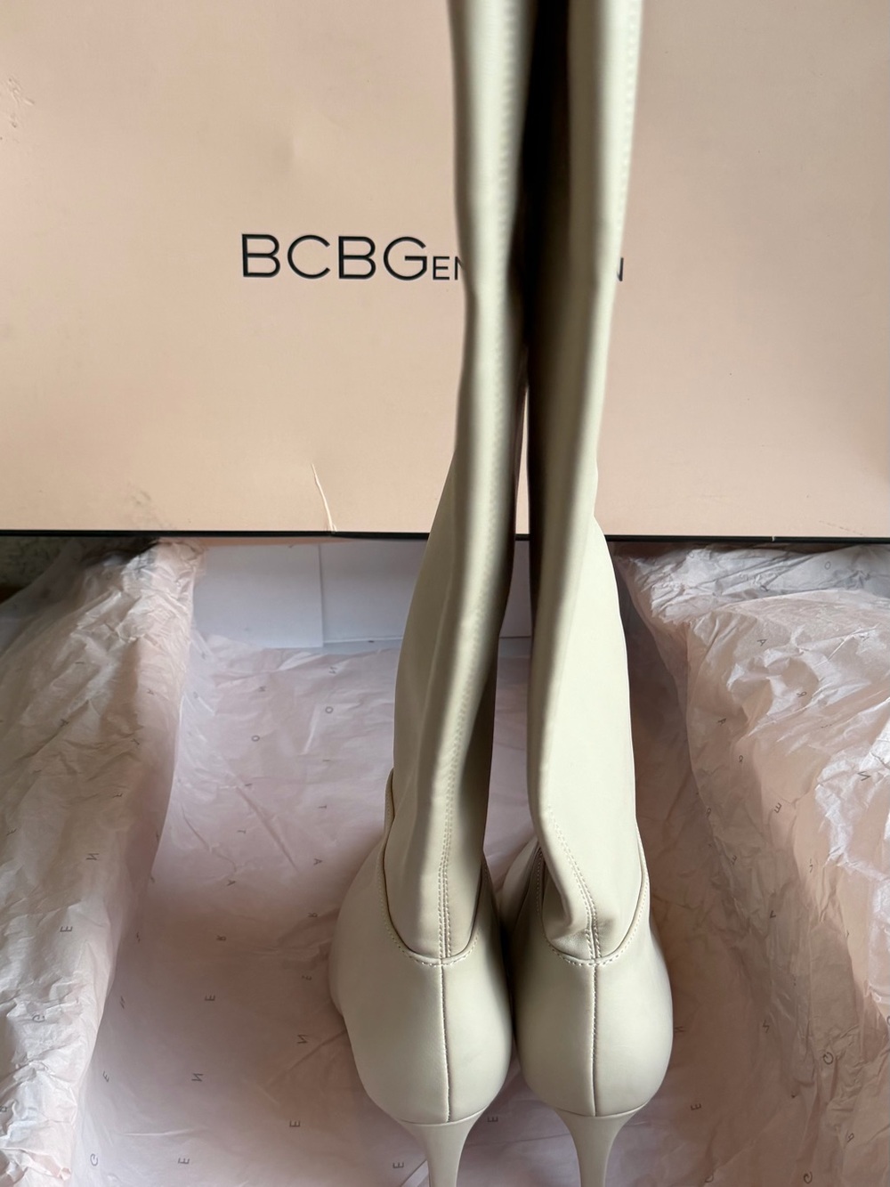 BCBGeneration Bianca Knee High Boots Ivory Cream Pointed Toe Size 8 - Picture 8 of 11